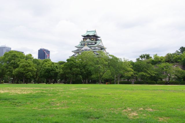 大阪城・西の丸庭園