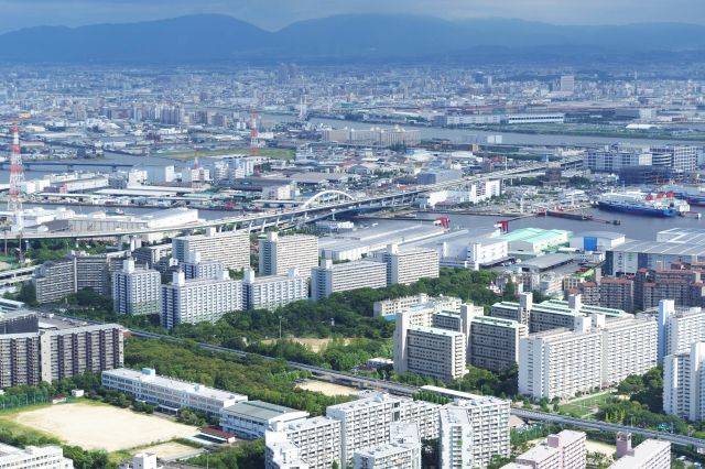 フェリーターミナル周辺。