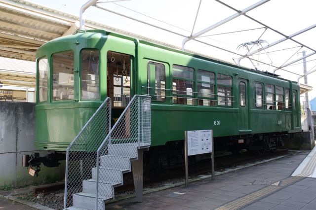 宮の坂駅・旧玉電デハ80形の写真ページ