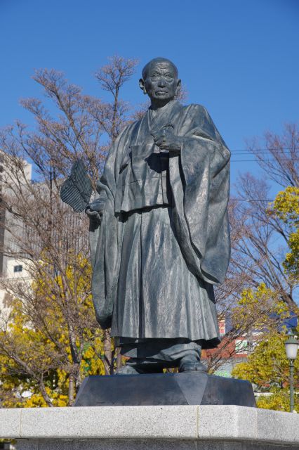 武田信虎公像、信玄とはイメージが違いますね。