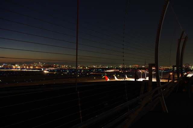 羽田空港第1ターミナルからの夜景