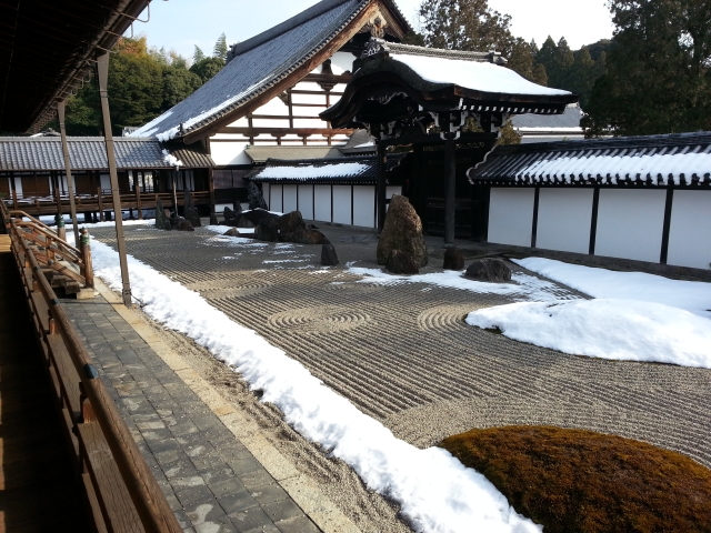東福寺、雪の枯山水庭園