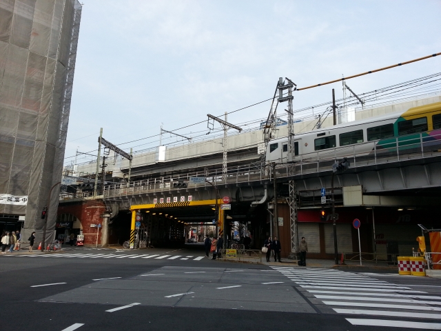神田駅・新幹線と上野東京ラインの二重高架構造