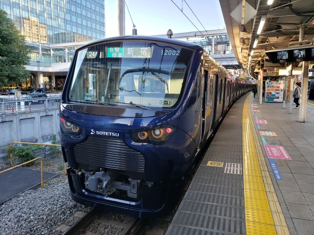大崎駅・相鉄12000系