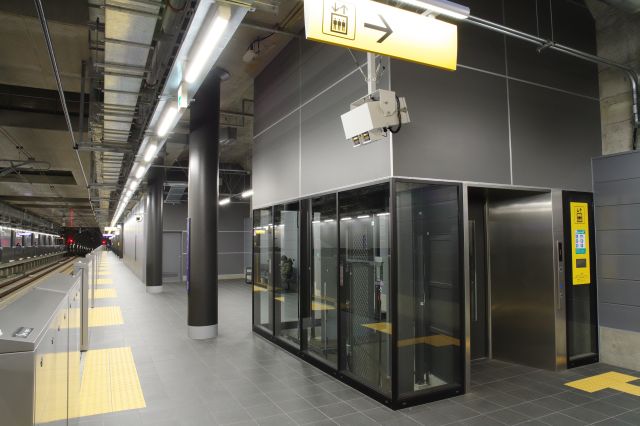 羽沢横浜国大駅・エレベーター