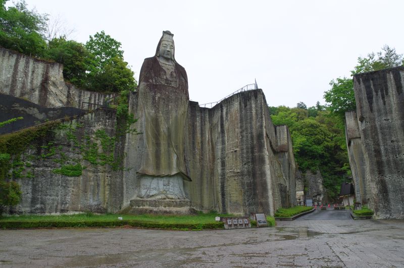 平和観音