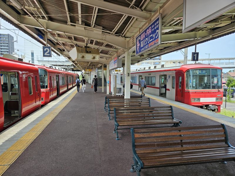 名鉄・知多半田駅