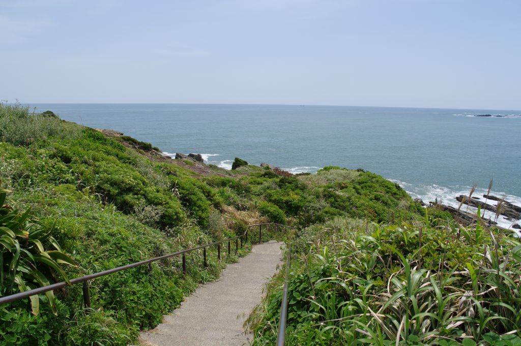 犬吠埼・岬から下る歩道