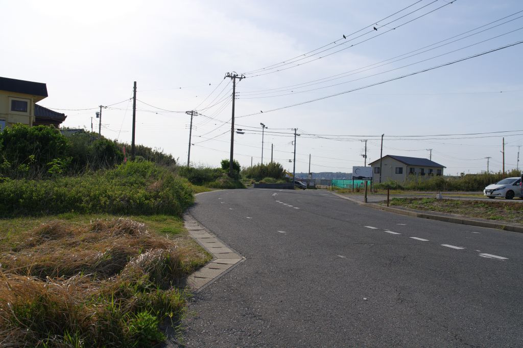 千騎ケ岩・道路へ