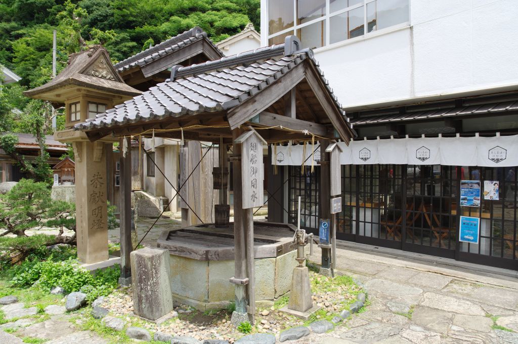 美保神社・廻船御用水