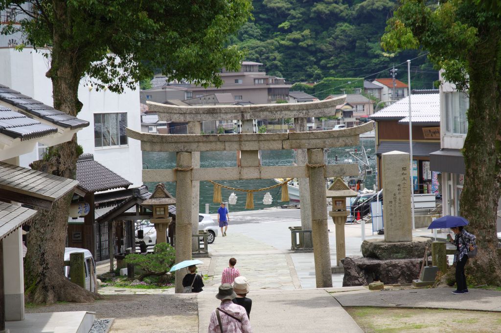 美保神社・海越しの鳥居