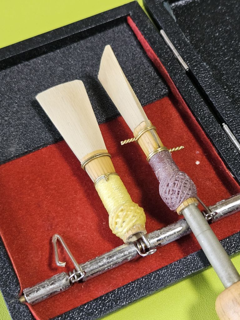 コントラファゴットのリードの調整、ワイヤー巻き直し