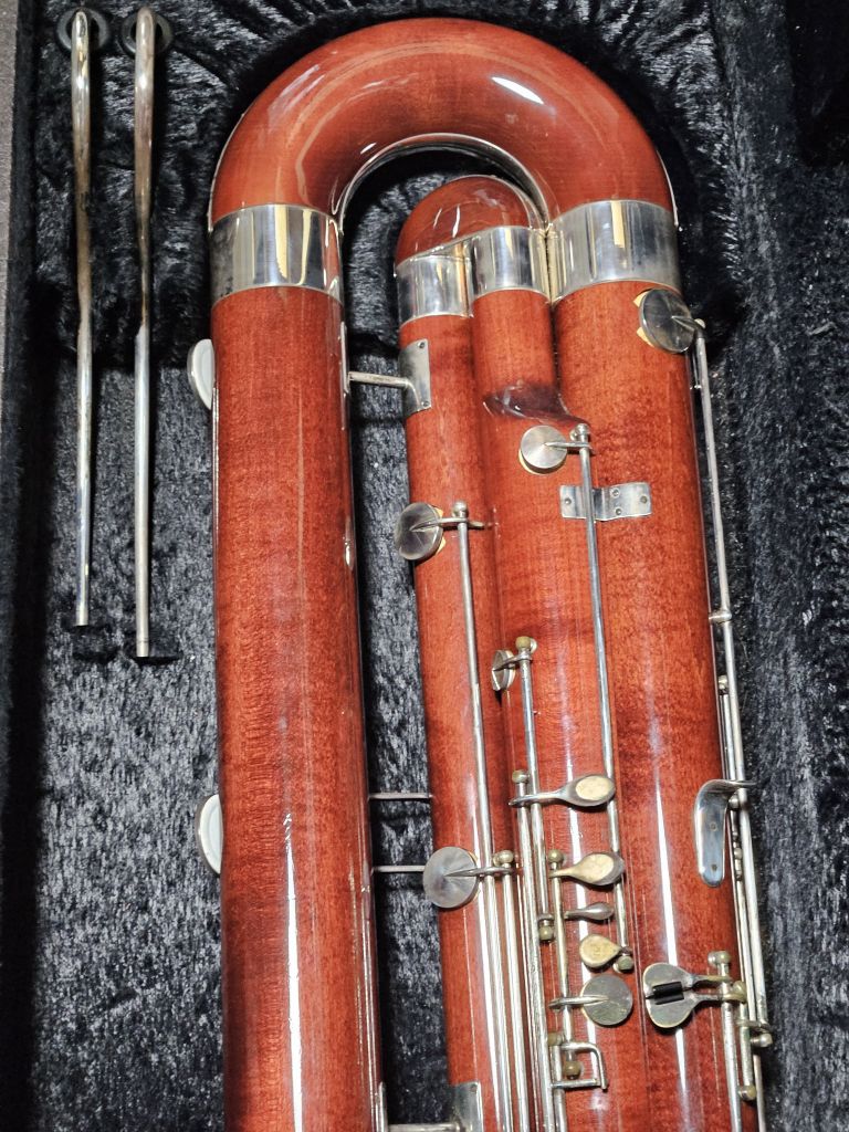 コントラファゴットの金属磨きをした