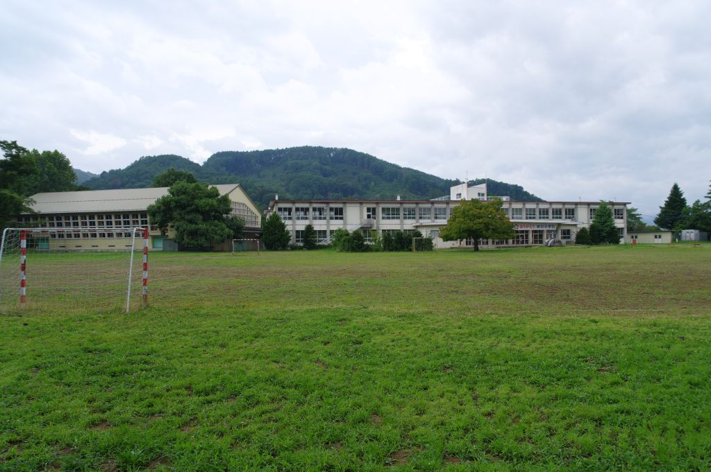 龍岡城・城内の広場中央