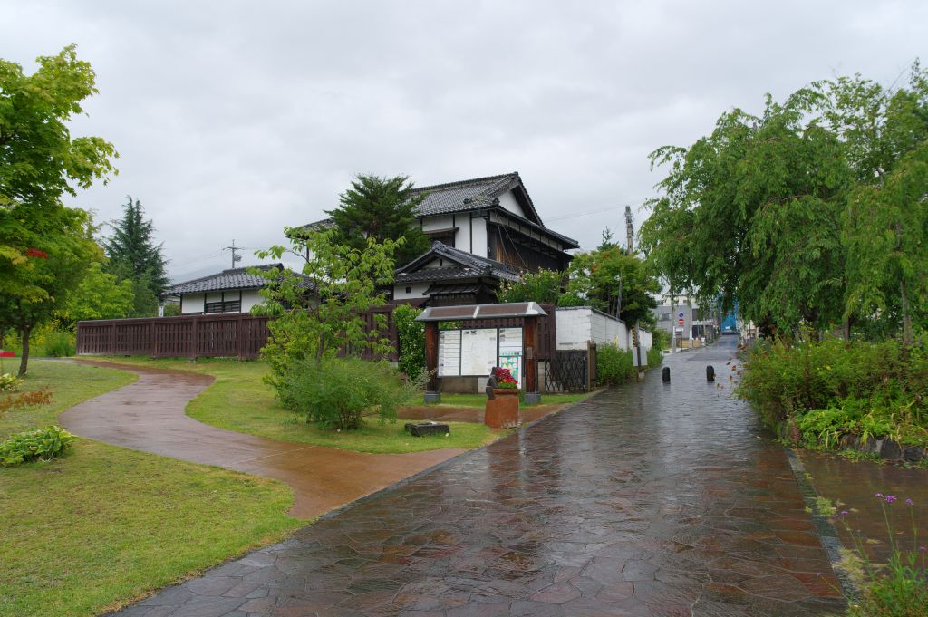 小諸城(懐古園)・大手門へ