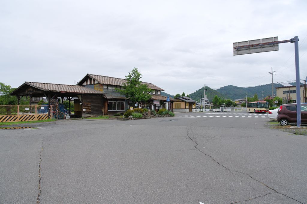 旧松代駅・駅前