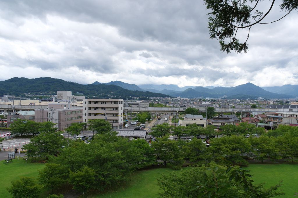 上田城・南櫓手前の階段からの眺望