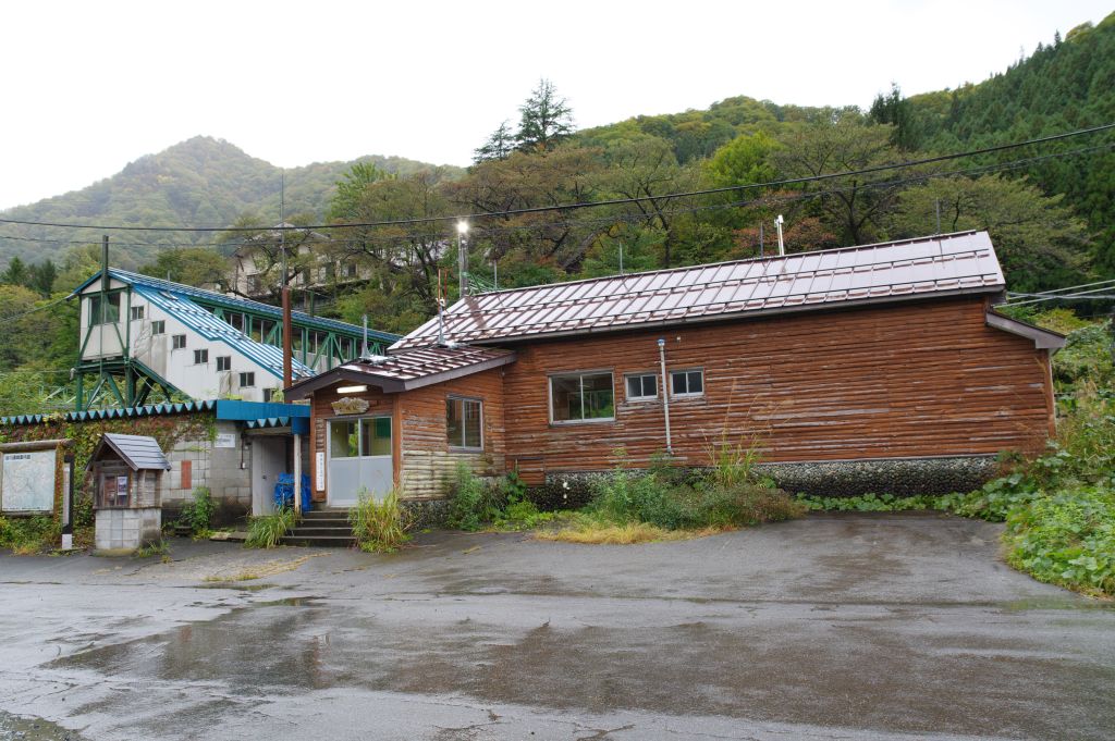 土樽駅・駅舎外観