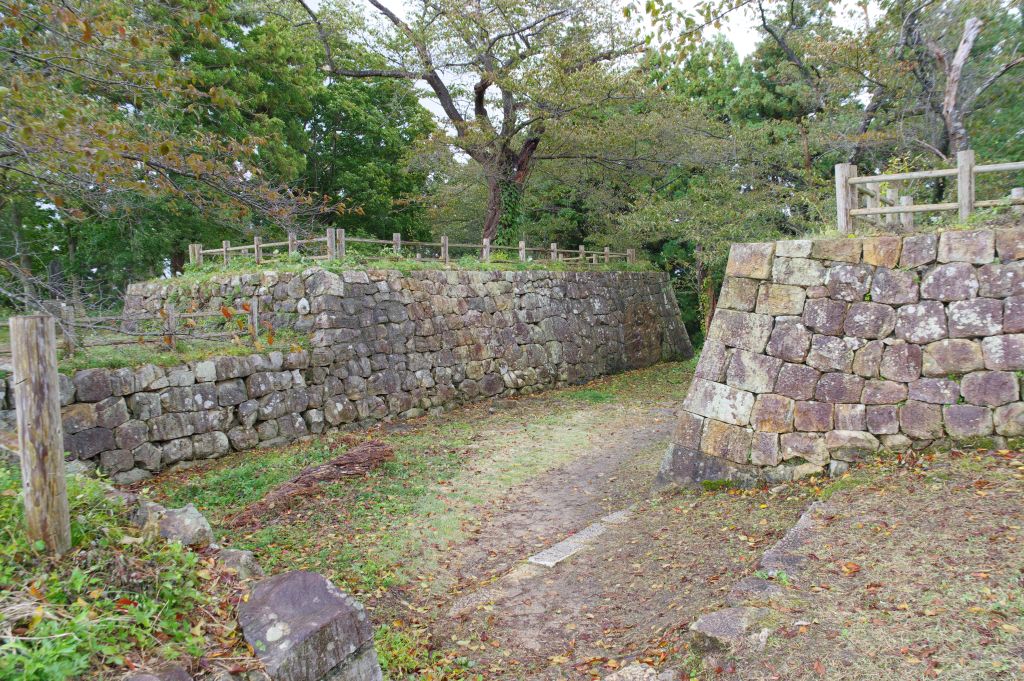 村上城・本丸入口の虎口