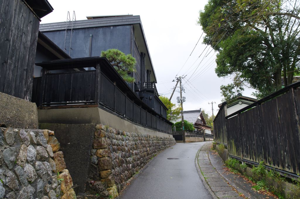 黒塀通り・振り返る