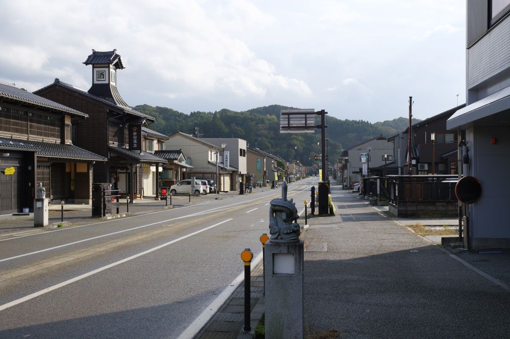 越後村上町屋通り・南側に続く街並み