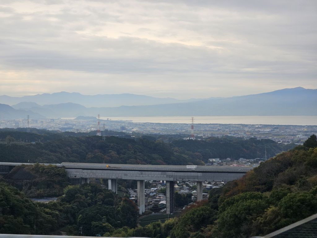 新東名・伊豆半島の山並