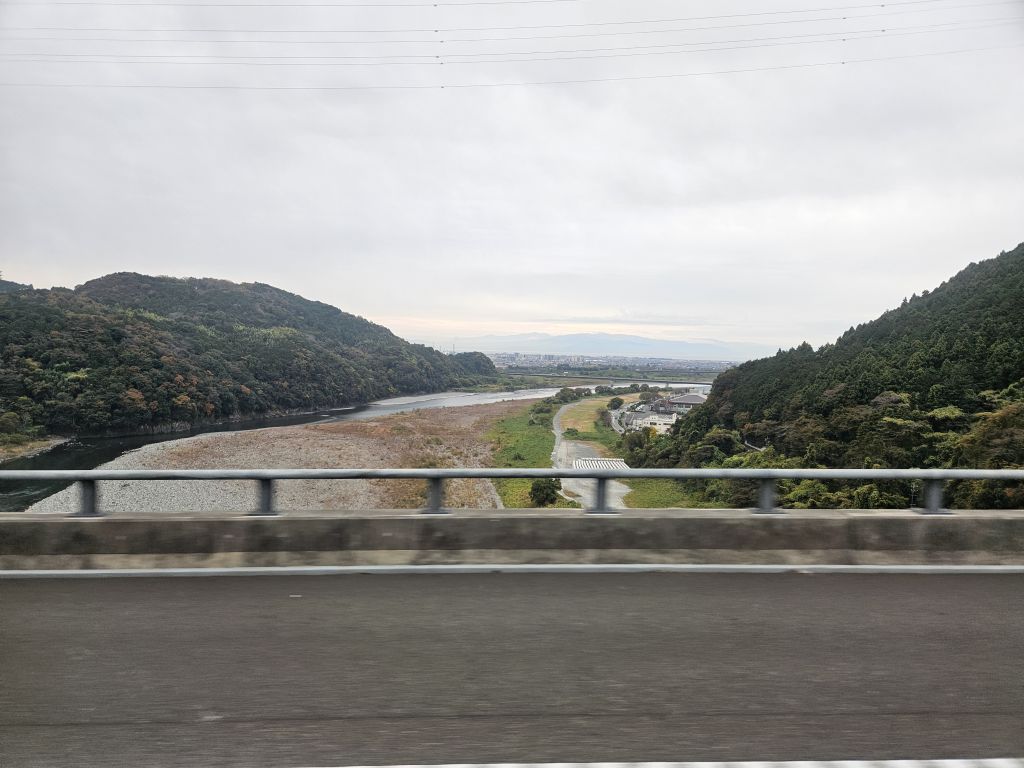 新東名・富士川