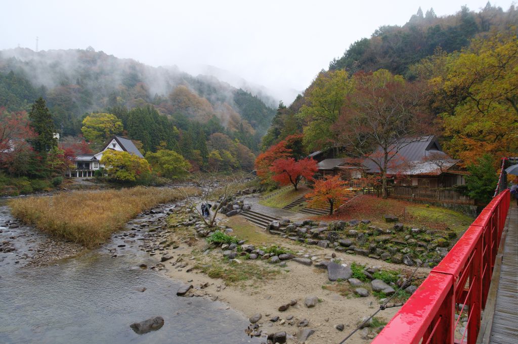 香嵐渓・香嵐橋から上流側