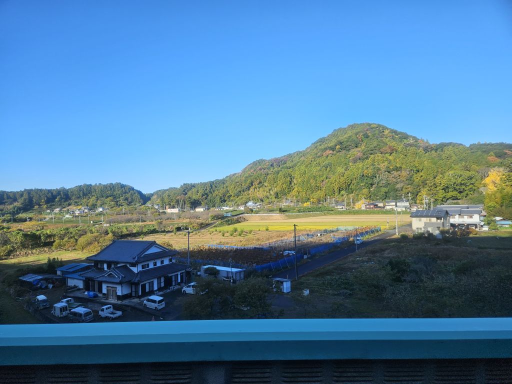 大井川沿いバス車窓・大井川方面へ