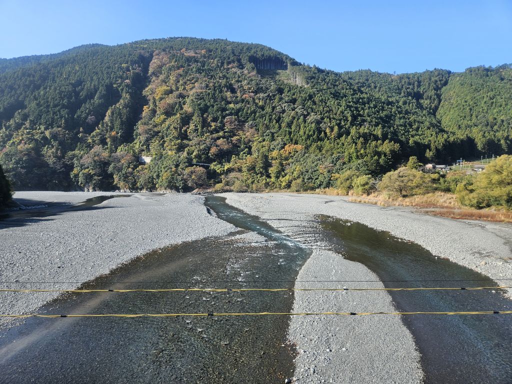 大井川沿いバス車窓・万世橋
