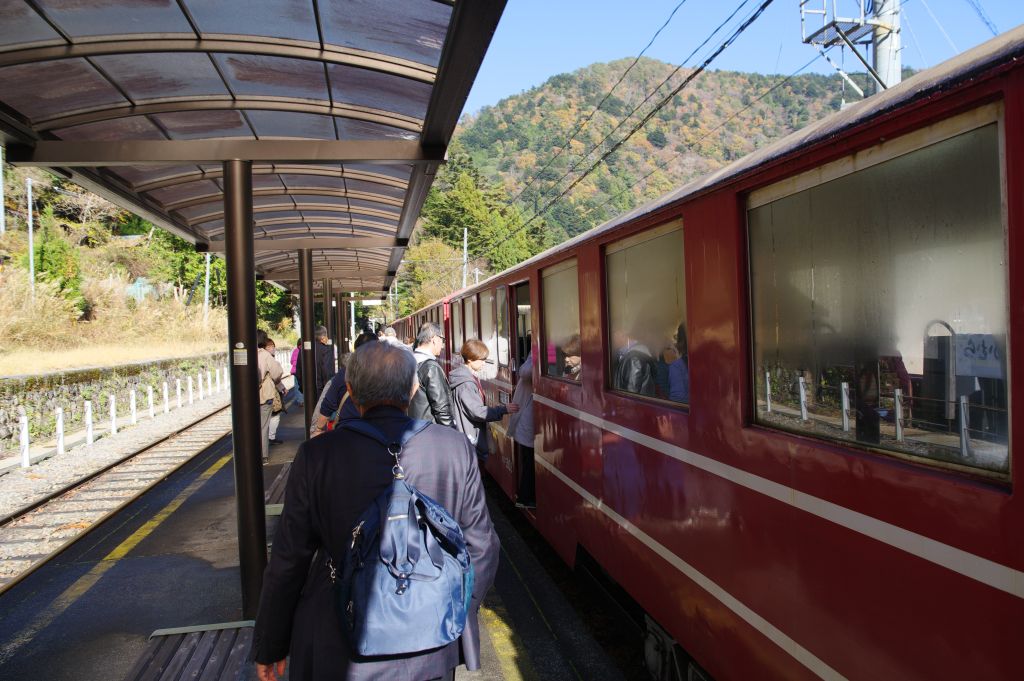 接岨峡温泉駅・上り列車に乗車
