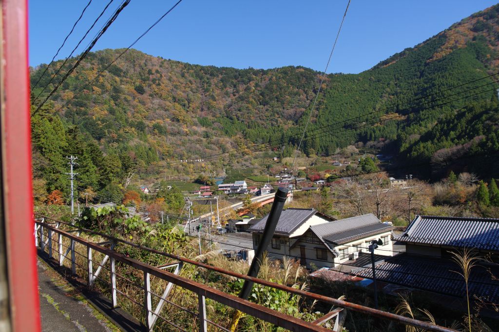 接岨峡温泉駅・駅周辺の里山風景