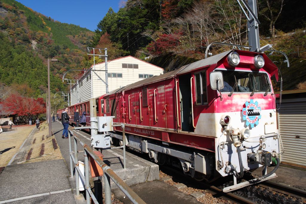 井川線・アプトいちしろ駅を出発