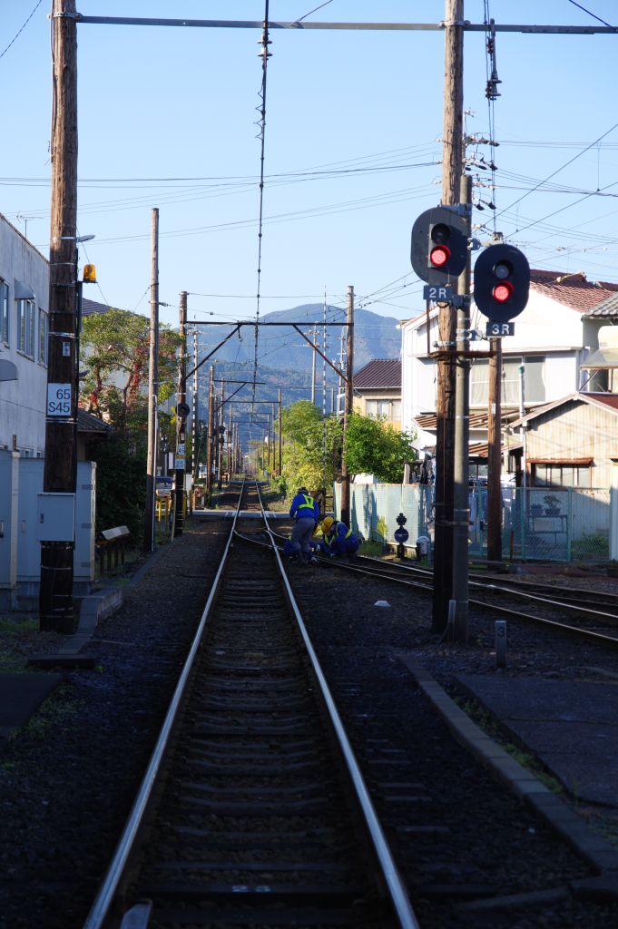 新金谷駅・構内踏切から下り方向