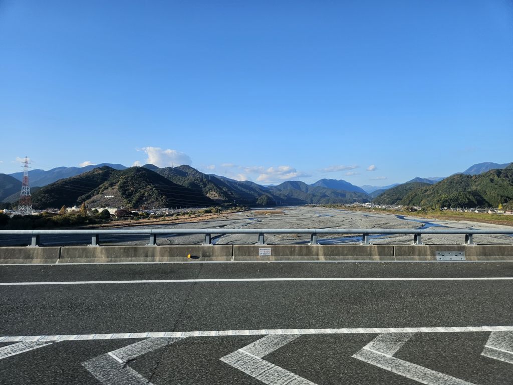新東名・安倍川