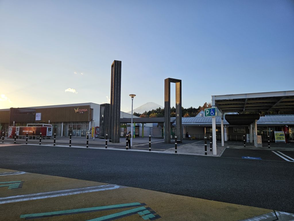 新東名・足柄SA