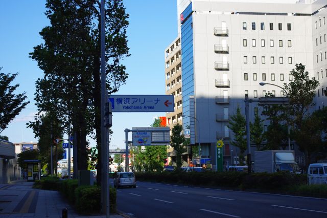 横浜アリーナの入口。