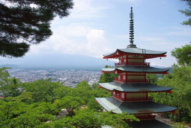 新倉富士浅間神社（新倉山浅間公園）の写真ページ