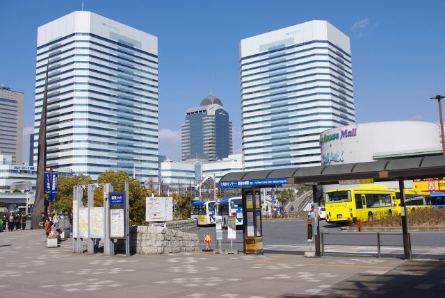 京葉線海浜幕張駅、幕張メッセとは反対側の北口へ。