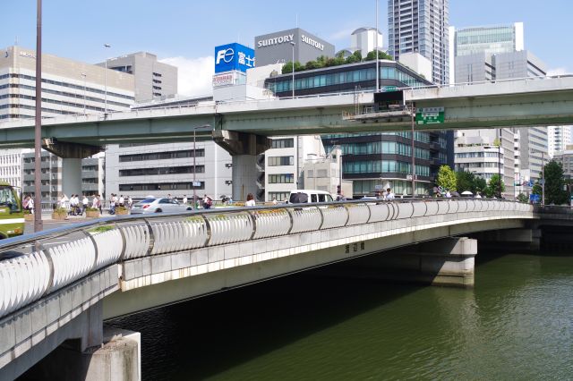 渡辺橋。