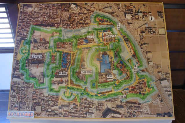 川越城跡の模型。大部分が市街地になっています。