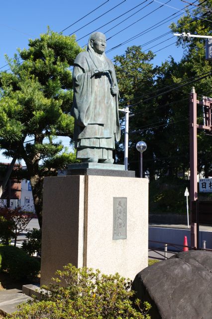 徳川家と繋がりがあった天海僧正の像があります。