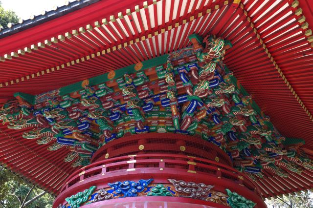 装飾も色鮮やかです。