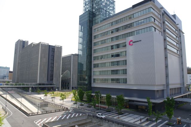 中京テレビ本社、愛知大学名古屋キャンパスがあります。