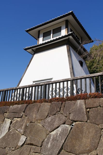 再現された石川島灯台があります。