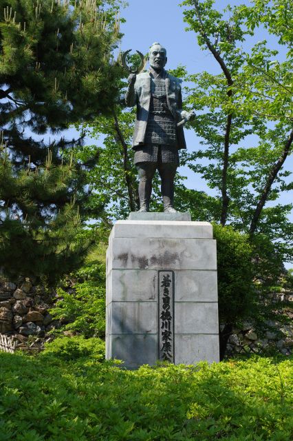 「若き日の徳川家康公像」