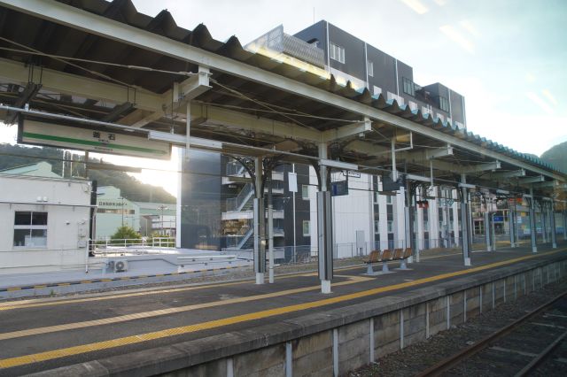 釜石駅を出発、新花巻駅まで約2時間です。