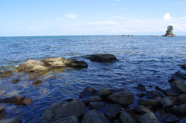 海の向こうの立山連峰は気象条件的になかなか見るのが難しそうです。