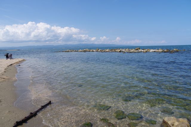 富山湾の美しい海岸風景。