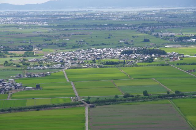 田園地帯と住宅街。